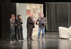 Наградата бе връчена по повод 70 годишнината на режисьора след закриването