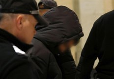 Обвиняемият има нужда от логопед за да участва в процесаСъдебното