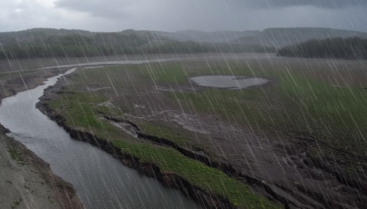 Притокът на вода във водоема едва покрива дневната консумация Притокът на вода във водоема едва покрива дневната консумация