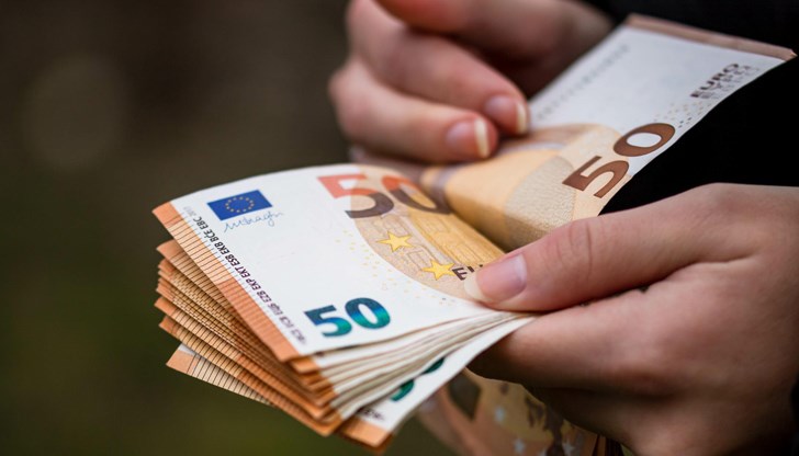 Гроздан Караджов ще разяснява въвеждането на единната валута Гроздан Караджов ще разяснява въвеждането на единната валута