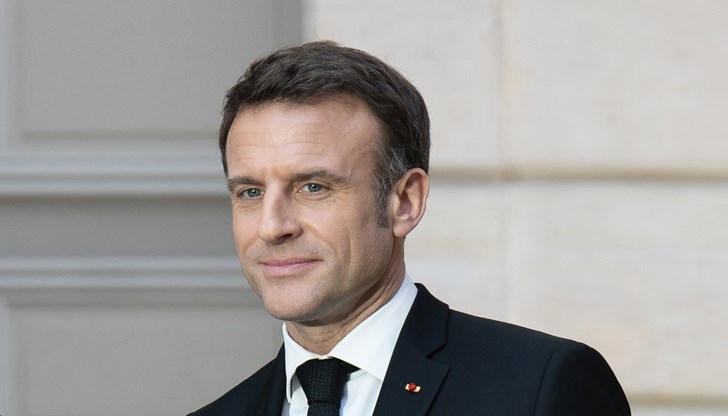 Крайнодесните и крайнолевите партии настояват за край на „фарса" след оставката на Льокорню