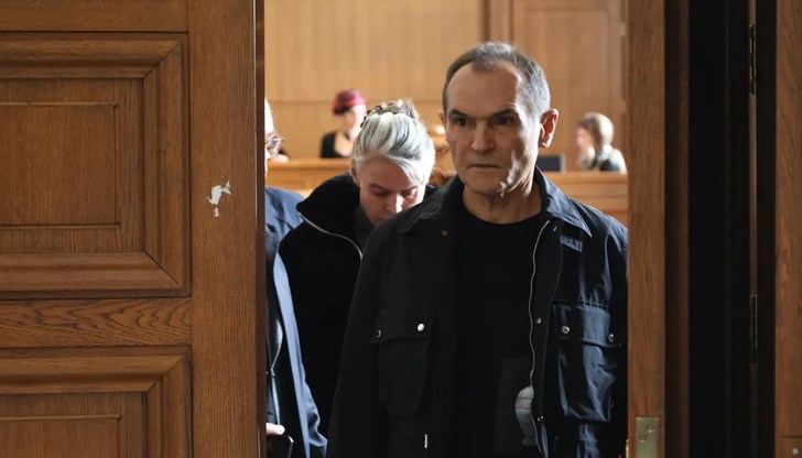 Делото е за щети в размер на близо 630 милиона лева от неплатени такси