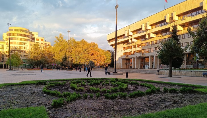 Участниците могат да изпращат до 5 кадъра на тема флора и фауна Участниците могат да изпращат до 5 кадъра на тема флора и фауна