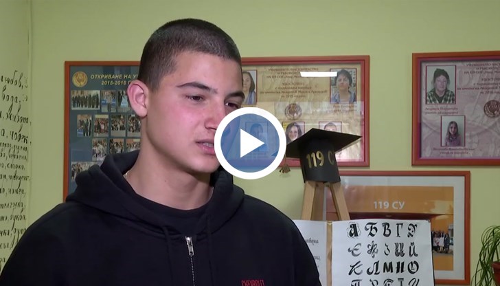 Директори и родители подкрепят идеята за ограничаване на достъпа до социални платформи