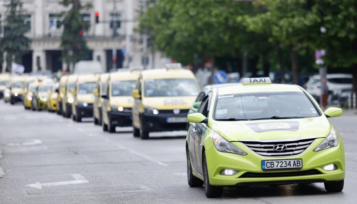 Синдикатът изчислява, че дневната тарифа трябва да е 1,74 лева, а нощната – около 2 лева Синдикатът изчислява, че дневната тарифа трябва да е 1,74 лева, а нощната – около 2 лева