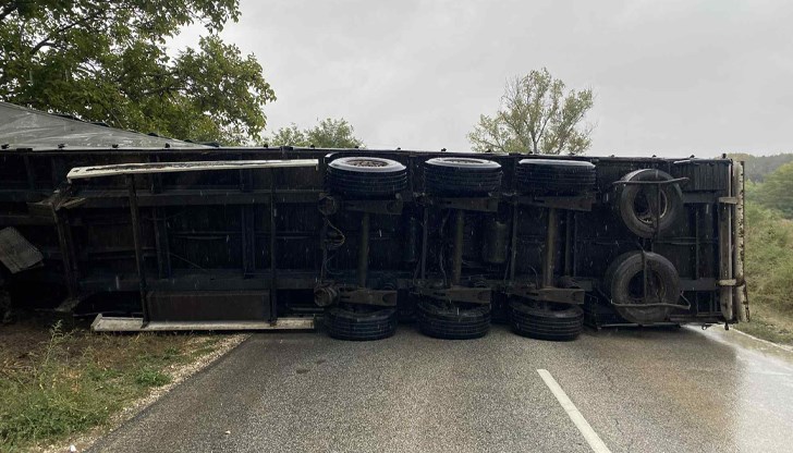 АПИ пренасочи трафика през три села