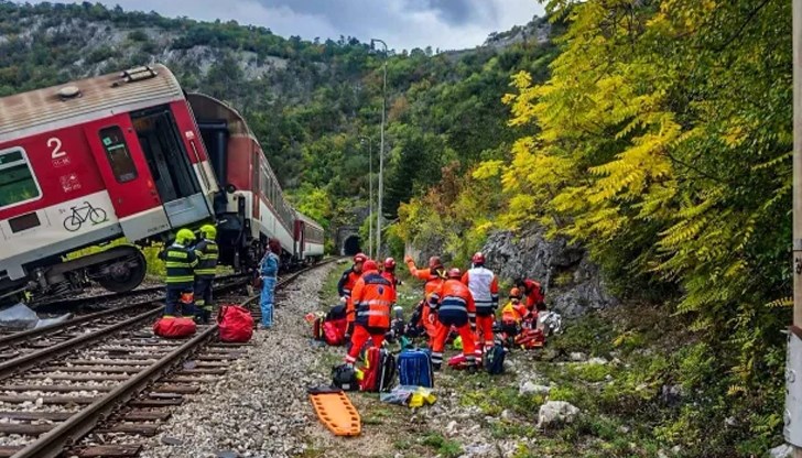 Двама от пострадалите са в критично състояние