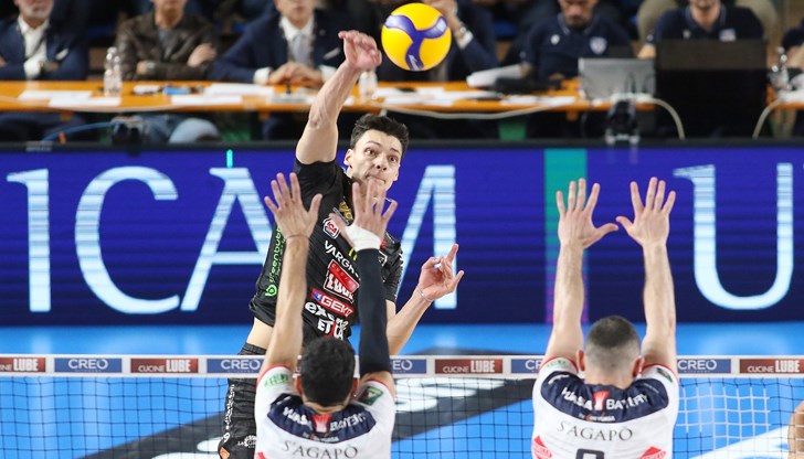 Българският волейболист започна сезона в Италия със страхотни 30 точки и MVP награда
