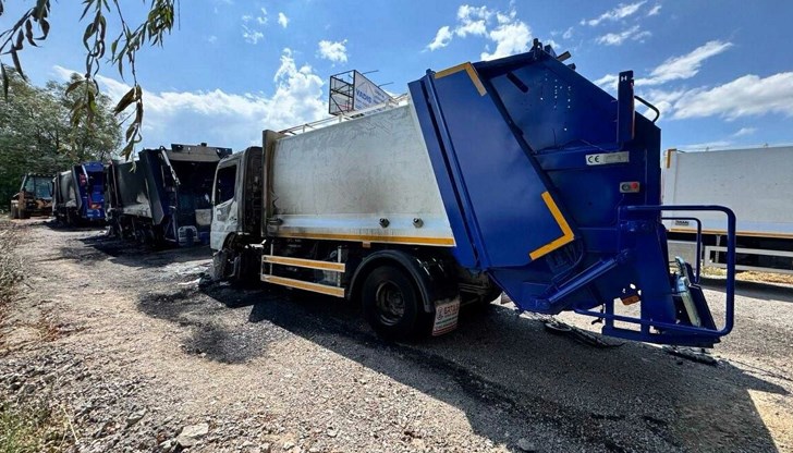 МВР отрече да укрива разследване за запалени камиони в столицата