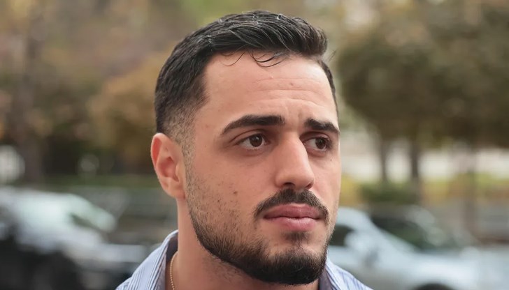 Световният шампион не получава финансиране от федерацията вече година и отказва да подпише договор