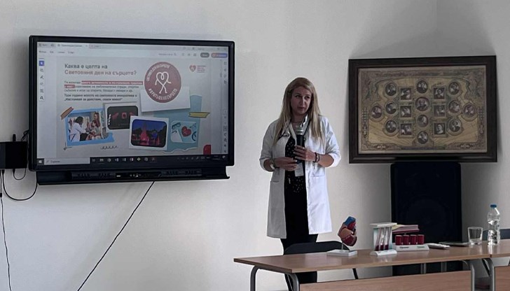 Д-р Мерал Расим запозна учениците с превенцията на сърдечносъдовите заболявания Д-р Мерал Расим запозна учениците с превенцията на сърдечносъдовите заболявания