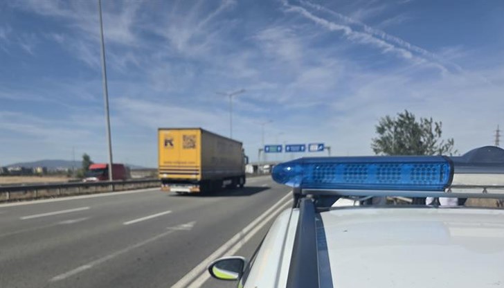 В петък, събота и неделя въвеждат ограничения за тежкотоварните автомобили