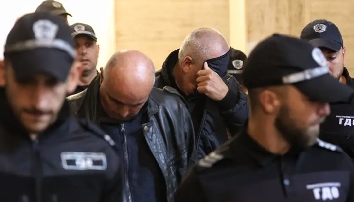 Депутатите отказаха да изслушат шефа на ДАИ за подкупа от екипа на Роби Уилямс Депутатите отказаха да изслушат шефа на ДАИ за подкупа от екипа на Роби Уилямс