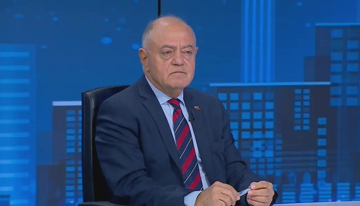 Лидерът на ДСБ: Кметът на София има политически гръбнак и се опълчи на тези, които искат да напълнят чекмеджетата Лидерът на ДСБ: Кметът на София има политически гръбнак и се опълчи на тези, които искат да напълнят чекмеджетата