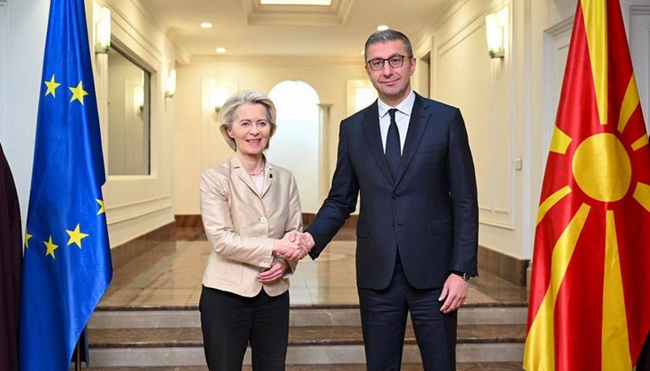 Председателят на ЕК определи конституционната промяна като единствена стъпка преди започването на преговори със Скопие