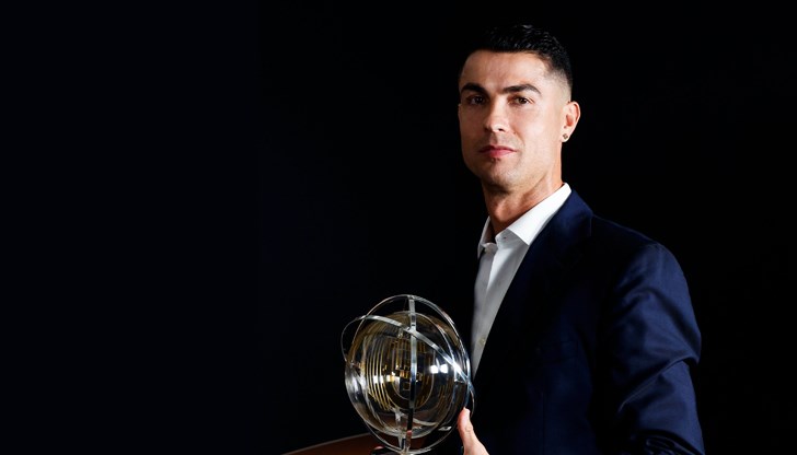 Легендарният нападател получи специална награда в Португалия