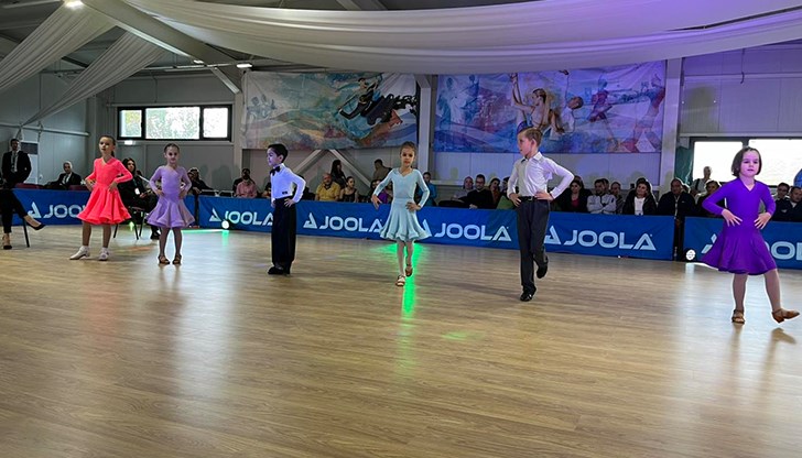 Кметицата на общината Мариета Петрова откри събитието под свой патронаж и получи отличия от организаторите