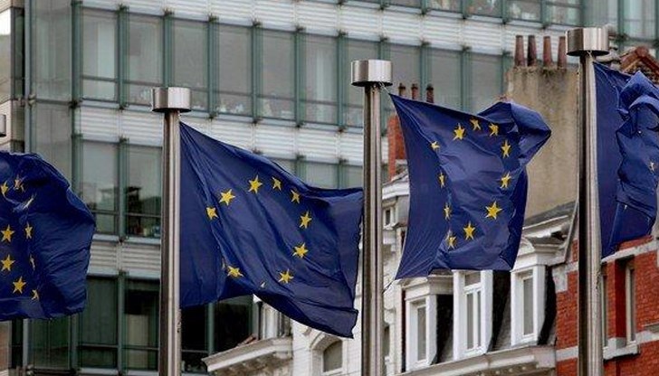 Двете държави искат решения за енергийните цени и автомобилната индустрия преди да подкрепят ограниченията