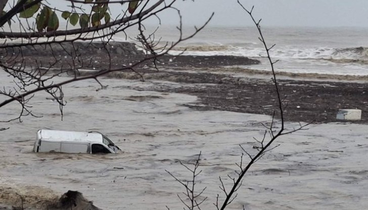 Научно изследване предупреждава: българското крайбрежие е под заплаха от покачващото се морско равнище
