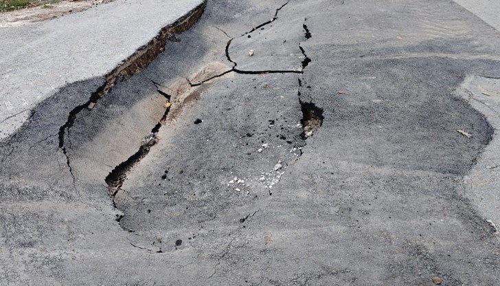 Пожарникари са реагирали на два сигнала на улиците "Згориград" и "Стрешер планина"