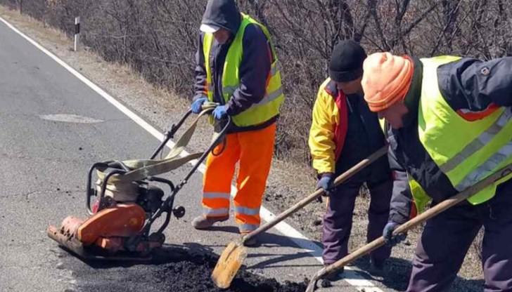 Ремонтните дейности ще продължат от 7:00 до 19:00 часа и ще засегнат платното за Бургас Ремонтните дейности ще продължат от 7:00 до 19:00 часа и ще засегнат платното за Бургас