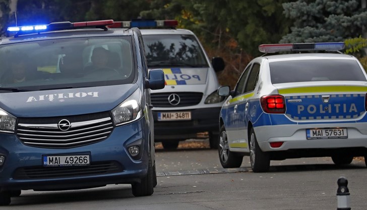 53-годишният шофьор е бил дрогиран и без книжка, жандармерията го е спряла навреме 53-годишният шофьор е бил дрогиран и без книжка, жандармерията го е спряла навреме