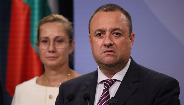 Местната администрация е одобрявала планове, позволили застрояване върху корито на река