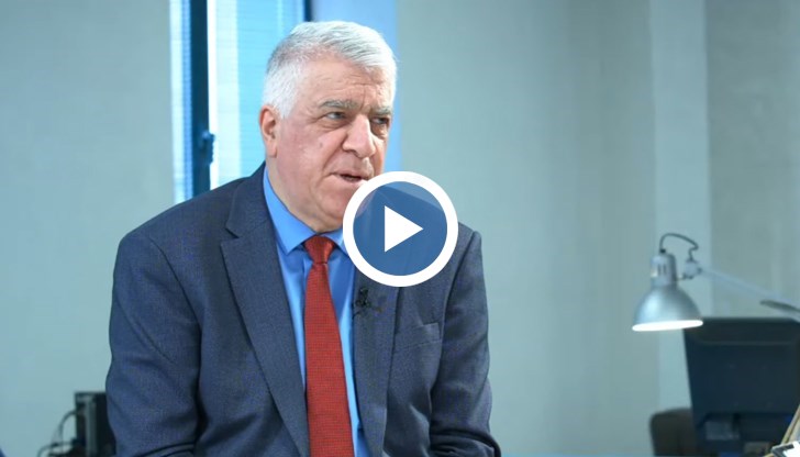 Икономистът алармира, че държавата е близко до фалит