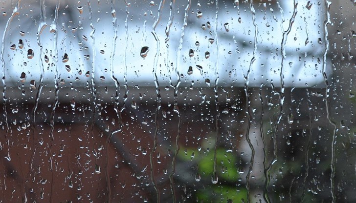 Сиромашко лято се очаква около края на октомври и през ноември Сиромашко лято се очаква около края на октомври и през ноември