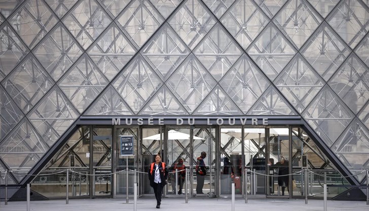 Обирът за 102 милиона евро разкри аналогови камери и изтекъл лиценз