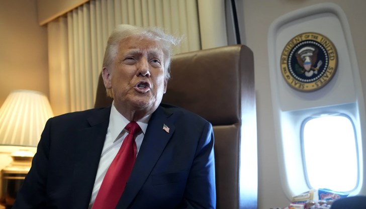 Американският президент призна конституционната реалност на борда на Air Force One