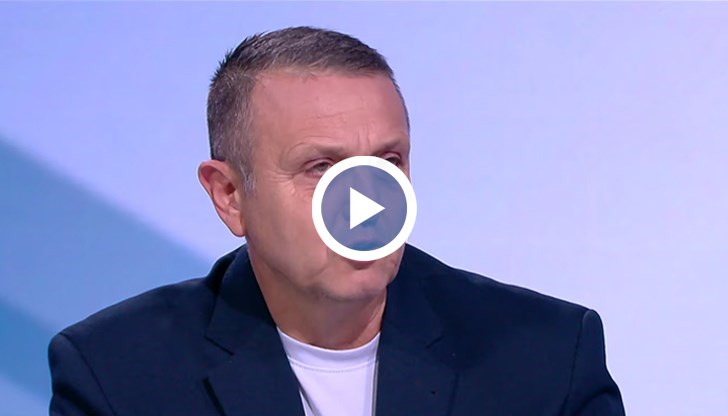 Според експерта са нужни знания и умения за дигиталния свят, а не пълна забрана