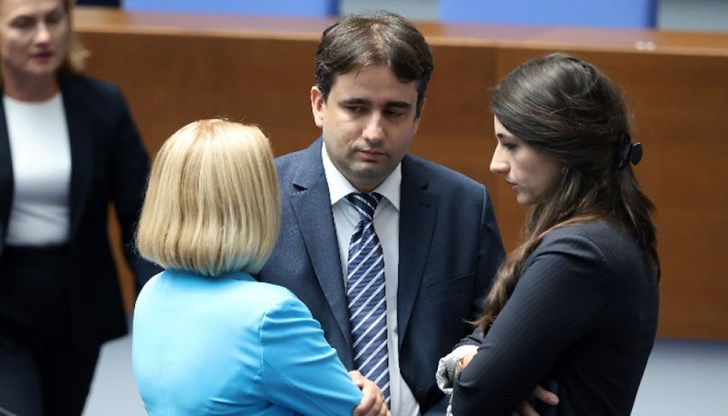 Свидетели твърдят, че са били заплашвани да дават неверни показания срещу представители на коалицията