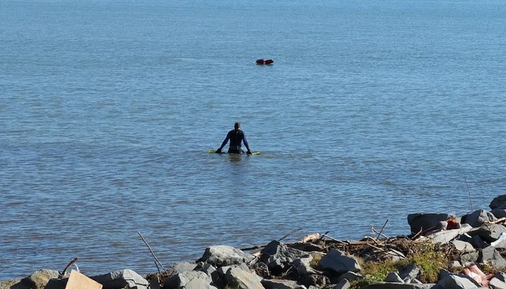 Единствено собствениците на изгубеното съкровище, техни близки и специално нает екип имат право да претърсват района