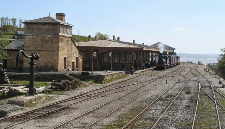 Трасето с дължина 130 километра е открито официално на 8 октомври 1900 година