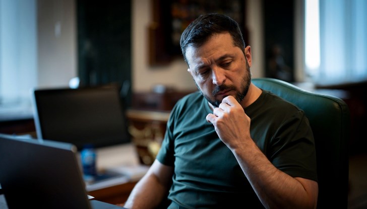 Сред лишените от гражданство са политик и балетист с проруски позиции