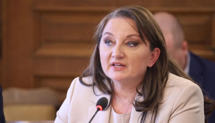 ГЕРБ няма да подкрепи законопроект, който прави журналистиката престъпление, а 67% от разходите отиват за заплати