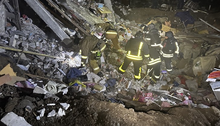 Загинаха трима души, сред които 7-годишно момиченце