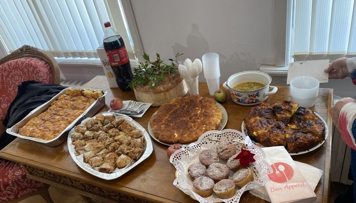 Етнографи и местни общности представиха традиционните ястия от региона