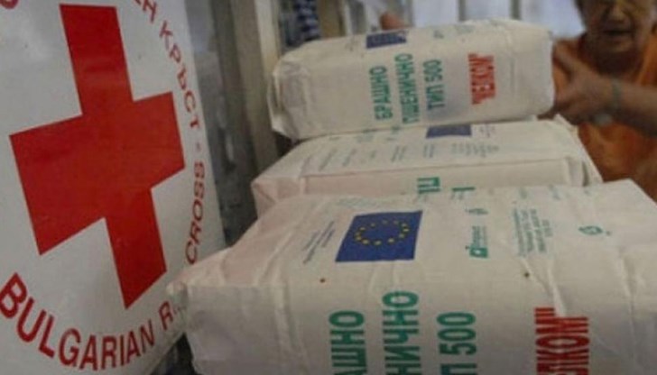 Уязвими граждани ще получат пакети с храни и хигиенни материали Уязвими граждани ще получат пакети с храни и хигиенни материали