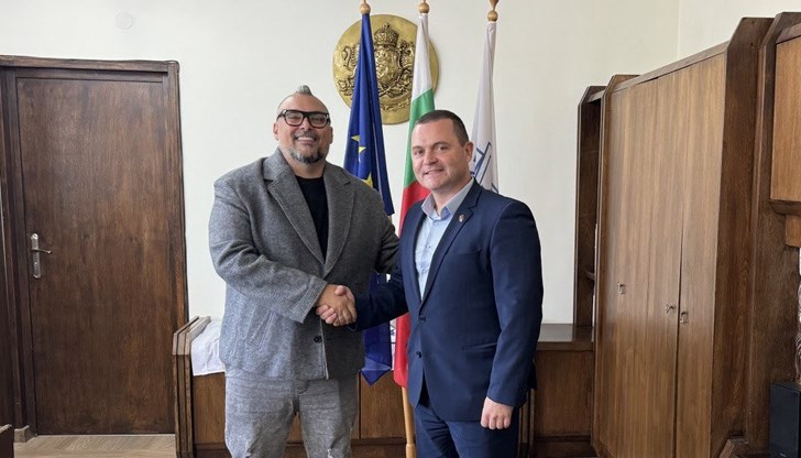 Кметът на Русе и испанският драматург обсъдиха значението на културата в градското развитие