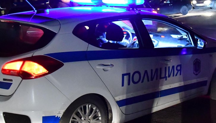 15-годишният пострадал е откаран в болница, полицията разследва инцидента 15-годишният пострадал е откаран в болница, полицията разследва инцидента