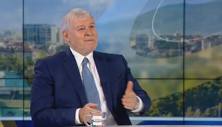 СДС предлага Румен Радев да бъде "охладен" от политиката