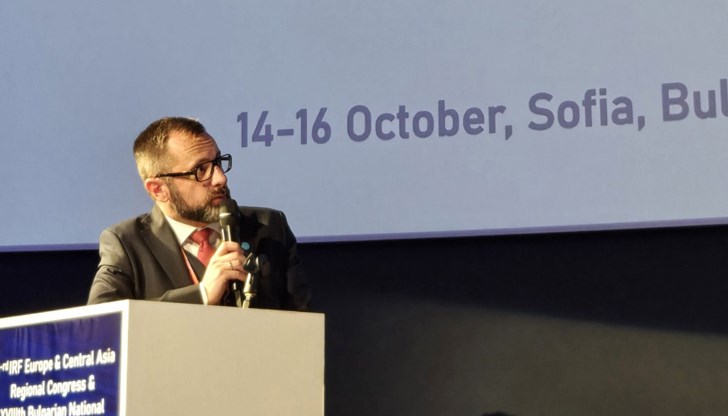 АМ "Рила" ще повиши транспортната свързаност и ще намали трафика през София, заяви шефът на агенцията