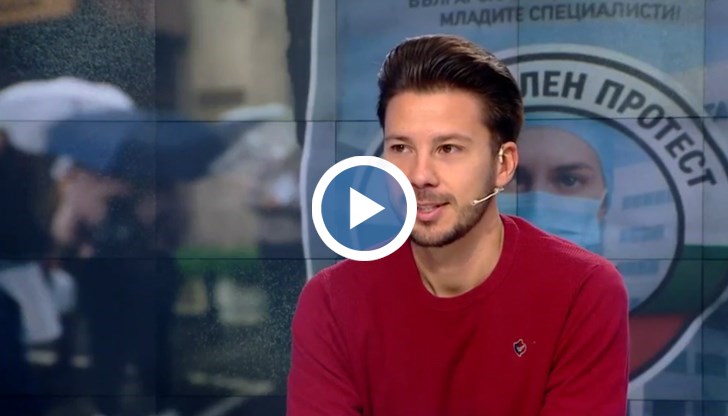 Специализанти заплашиха с безсрочни протести заради ниските заплати