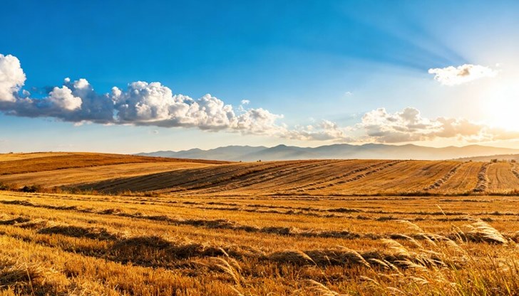 Само в южните и планинските райони ще превали слаб дъжд Само в южните и планинските райони ще превали слаб дъжд