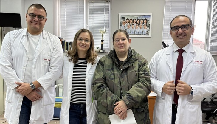 Медици от Александровска болница възстановиха зрението на жена, която цяла година се грижеше за детето си почти напълно сляпа Медици от Александровска болница възстановиха зрението на жена, която цяла година се грижеше за детето си почти напълно сляпа