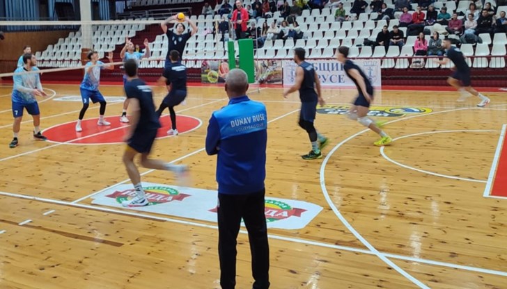 Русенци надделяха над елитния румънски отбор във вълнуваща среща в зала Дунав