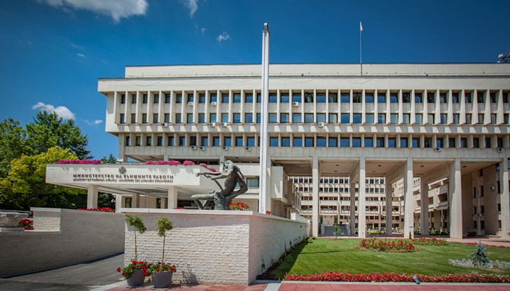 Една е осъдена на три години затвор, друга е задържана за два месеца, а трета фигурира в списък на терористи