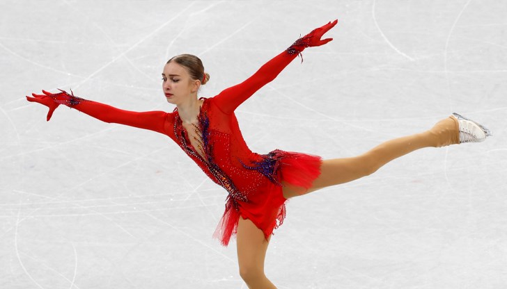 Чаша прерязала ръката на Александра Фейгин